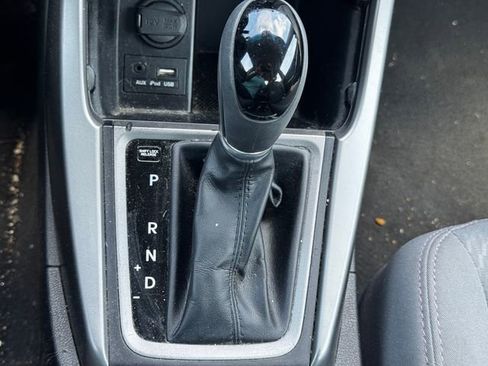 Used 2015 Hyundai Elantra SE FWD image 31