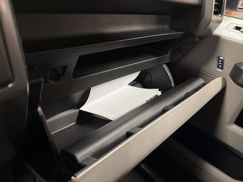 Used 2018 Ford F150 XLT image 43