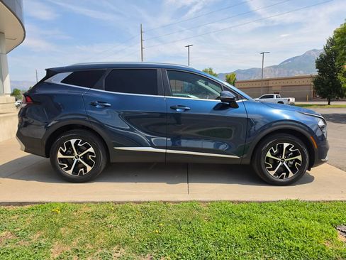 Certified 2023 Kia Sportage EX AWD/4WD image 5
