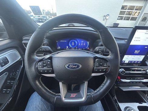 Used 2023 Ford Explorer ST w/ Equipment Group 401A image 14