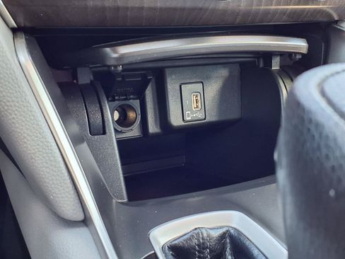 Used 2018 Honda Accord EX image 14