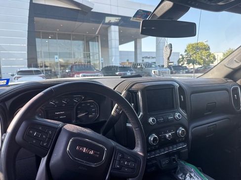 Used 2022 GMC Sierra 1500 AT4 w/ AT4 Premium Package image 6