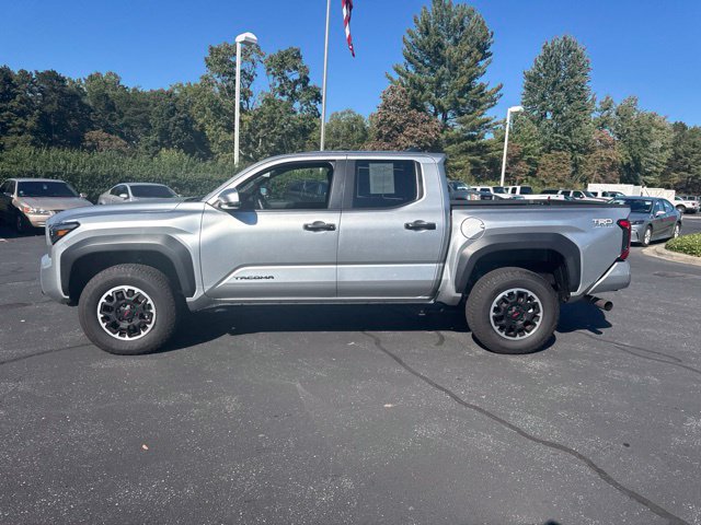 Used 2026 Toyota Tacoma TRD Off-Road AWD/4WD image 8