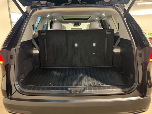 Used 2024 Toyota Grand Highlander Platinum AWD/4WD image 36