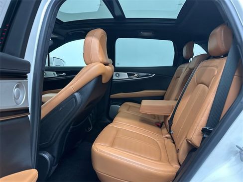 Used 2022 Lincoln Nautilus Black Label image 18