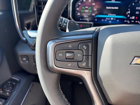 Used 2026 Chevrolet Silverado 1500 High Country AWD/4WD image 25