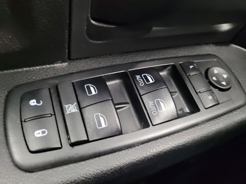 Used 2019 RAM 1500 Express image 27