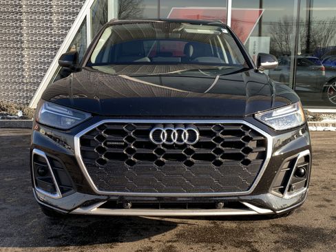 Used 2023 Audi Q5 2.0T Premium w/ Convenience Package image 6