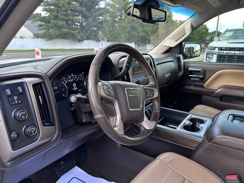 Used 2017 GMC Sierra 1500 Denali w/ Denali Ultimate Package AWD/4WD image 20