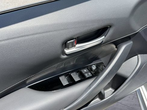 Used 2020 Toyota Corolla SE FWD image 14