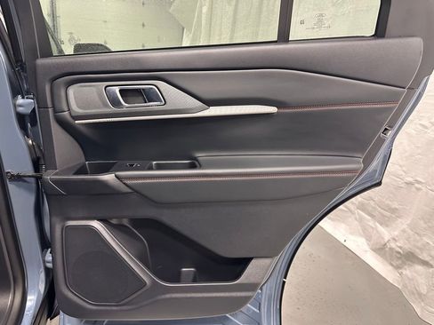 Used 2025 Ford Explorer ST-Line image 50