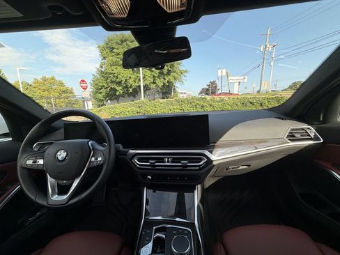 Used 2023 BMW 330i xDrive Sedan w/ Driving Assistance Package AWD/4WD image 18