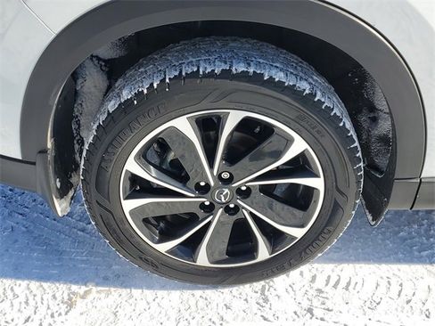 Used 2023 MAZDA CX-5 AWD 2.5 S w/ Premium Package image 5