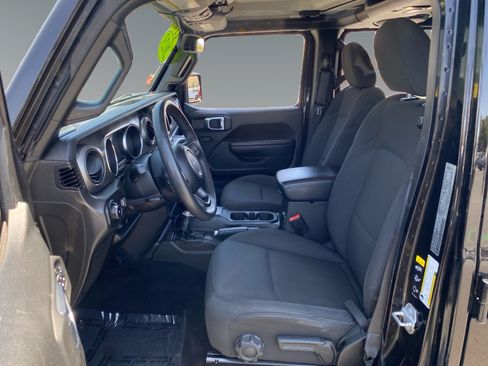 Used 2023 Jeep Wrangler Unlimited Sport AWD/4WD image 9