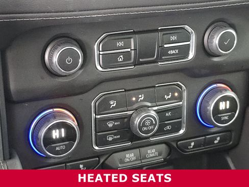 Used 2024 Chevrolet Tahoe Z71 w/ Luxury Package image 23