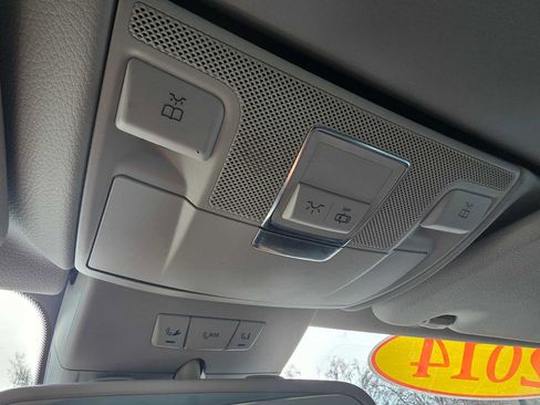 Used 2014 Mercedes-Benz SL 550 image 28