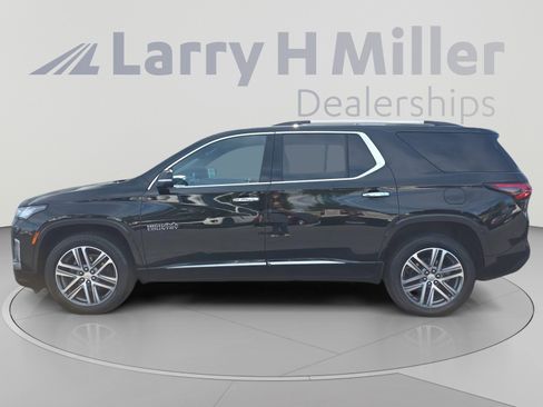 Used 2023 Chevrolet Traverse High Country AWD/4WD image 5