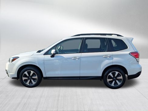 Used 2018 Subaru Forester 2.5i Premium AWD/4WD image 4