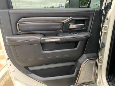 Used 2020 RAM 2500 Limited image 12