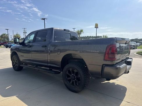 Used 2025 RAM 2500 Big Horn AWD/4WD image 5