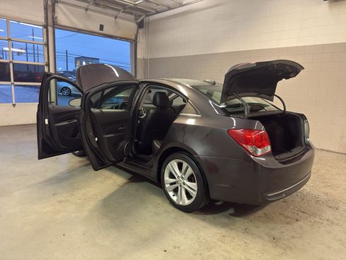 Used 2015 Chevrolet Cruze LTZ w/ Sun, Sound and Sport Package FWD image 10