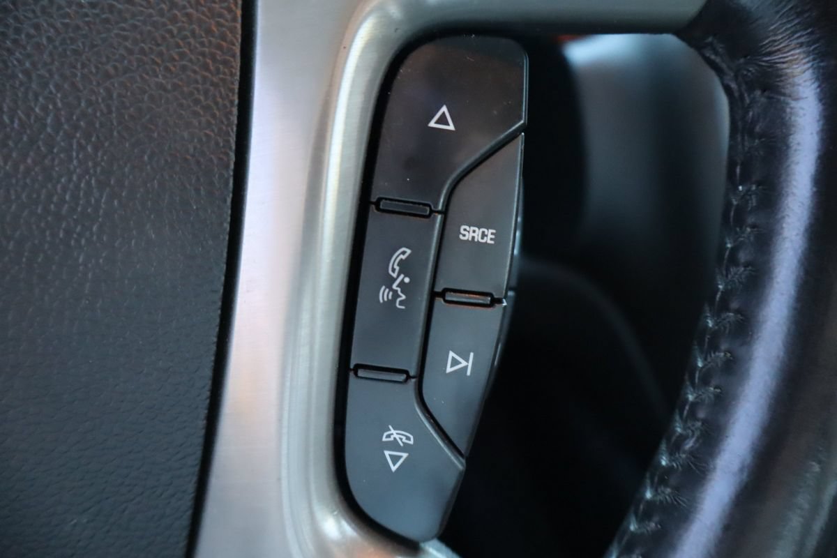 Used 2011 GMC Yukon SLT w/ SLT-2 Equipment Package AWD/4WD image 31