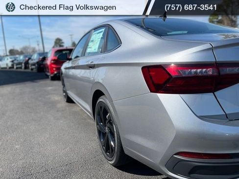 New 2026 Volkswagen Jetta SE FWD image 8