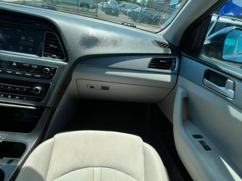 Used 2017 Hyundai Sonata SE FWD image 25