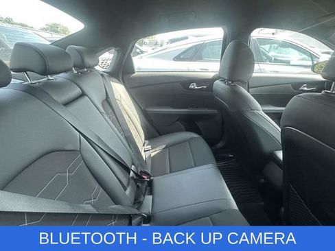 Used 2023 Kia Forte GT-Line w/ GT-Line Technology Package FWD image 3