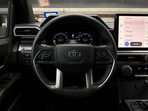 Used 2025 Toyota Tacoma TRD Sport RWD image 31