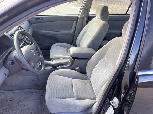 Used 2003 Toyota Camry LE image 10