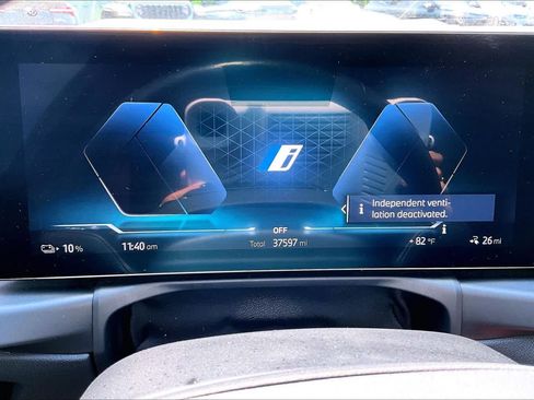 Used 2024 BMW i4 eDrive40 w/ Premium Package RWD image 27