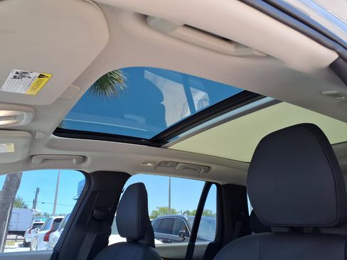 Certified 2024 Volvo XC90 B6 Plus AWD/4WD image 24