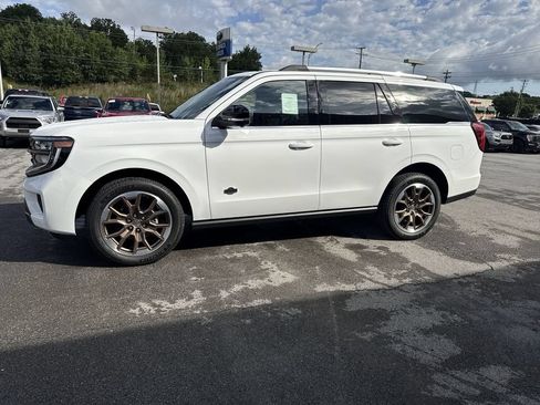 New 2026 Ford Expedition King Ranch AWD/4WD image 3