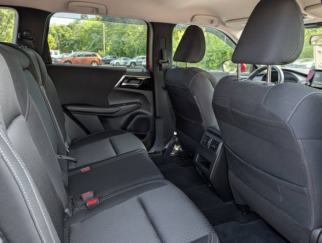 Used 2022 Mitsubishi Outlander ES AWD/4WD image 11