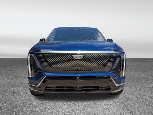 New 2026 Cadillac Vistiq Premium Luxury w/ LPO, Floor Liner Package AWD/4WD image 23
