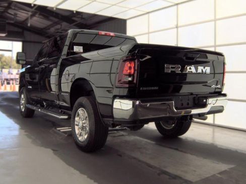 Used 2026 RAM 2500 Big Horn AWD/4WD image 6