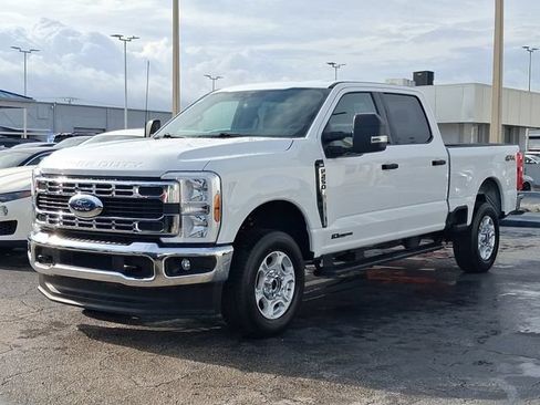 Used 2026 Ford F250 XLT AWD/4WD image 2