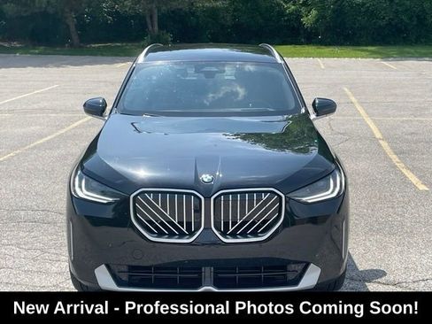 Used 2025 BMW X3 xDrive30i w/ Premium Package AWD/4WD image 9