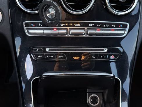 Used 2015 Mercedes-Benz C 300 4MATIC Sedan image 21