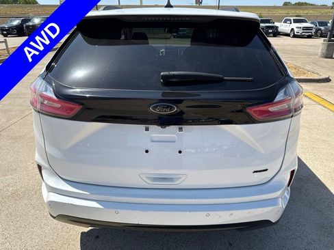 Used 2022 Ford Edge SE w/ Black Appearance Package AWD/4WD image 9
