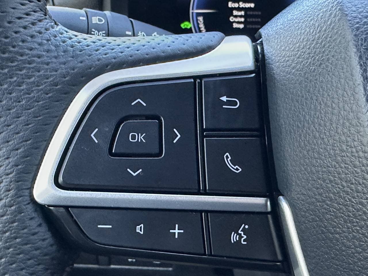 Used 2025 Toyota Sienna Platinum AWD/4WD image 45