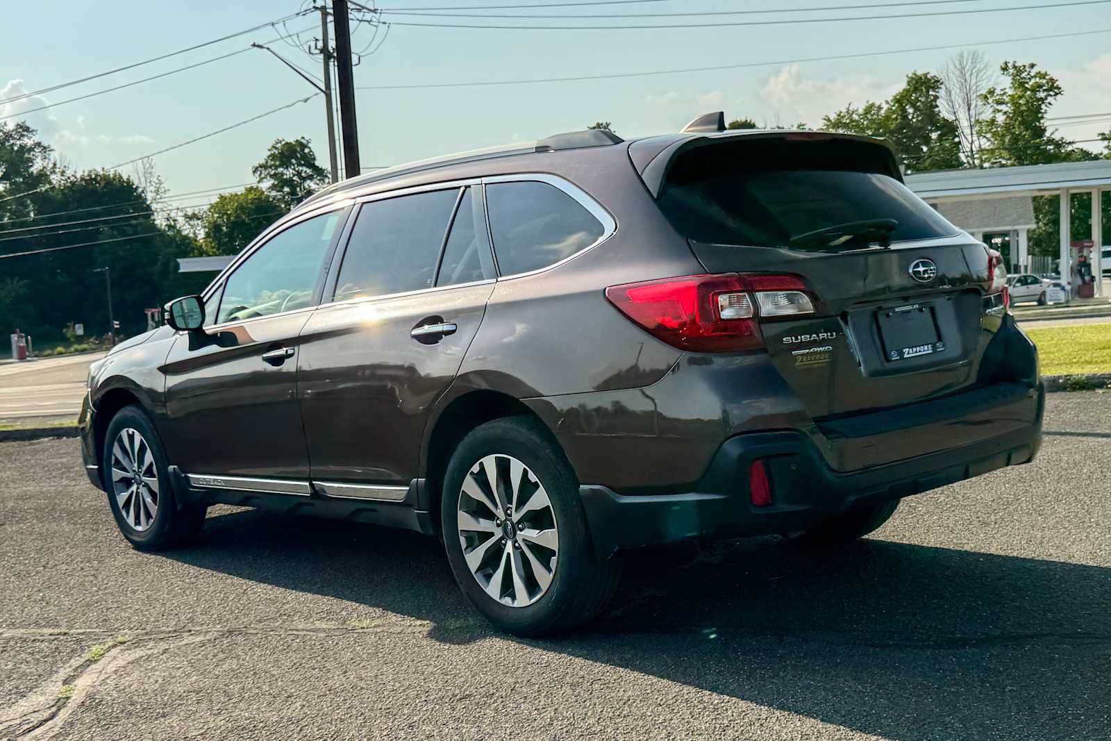 Used 2019 Subaru Outback 2.5i Touring AWD/4WD image 5