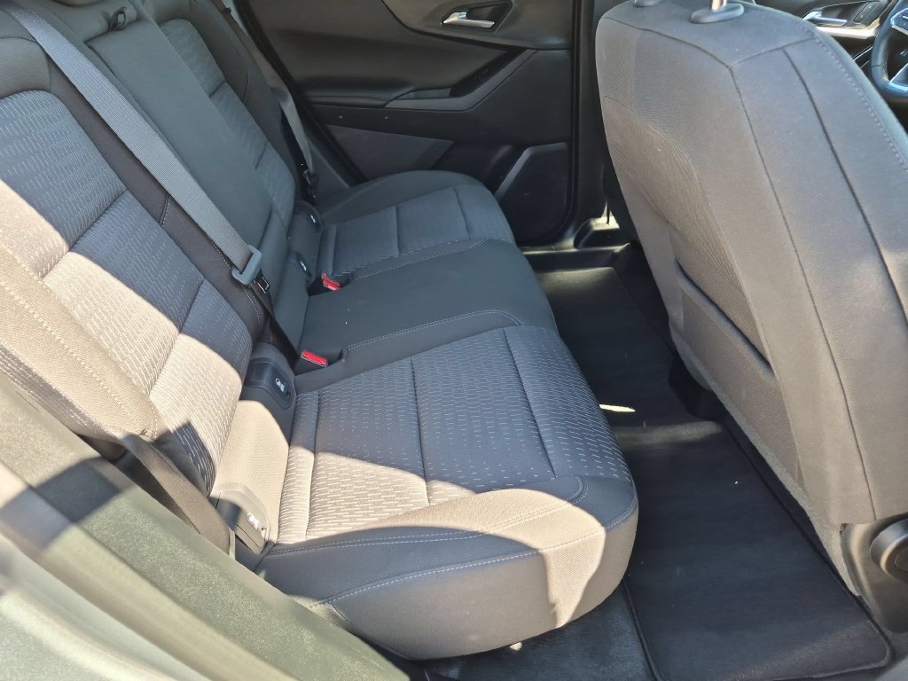Used 2026 Chevrolet Equinox LT FWD image 26