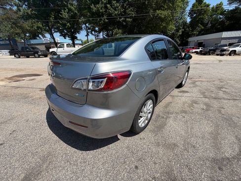 Used 2012 MAZDA MAZDA3 i Touring FWD image 5