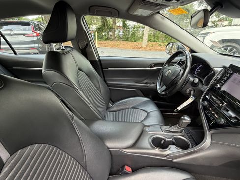 Used 2021 Toyota Camry SE FWD image 46