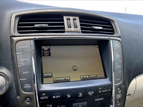 Used 2010 Lexus IS 350C RWD image 31