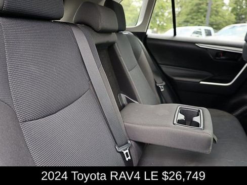 Used 2024 Toyota RAV4 LE image 20