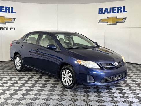 Used 2011 Toyota Corolla LE image 7