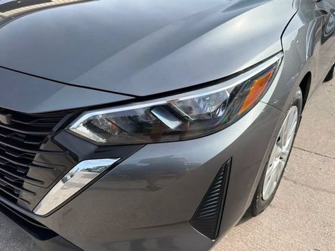 Used 2025 Nissan Sentra S FWD image 9